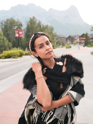 Black Silk Gold Hardware Link Headband