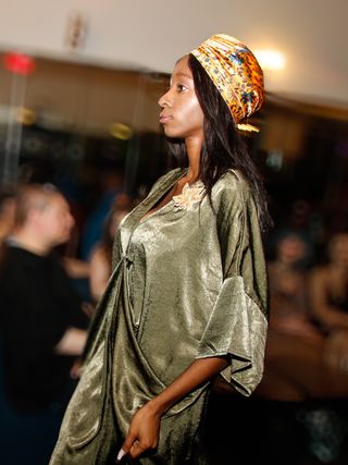 Yellow Gold Satin Finish Floral Vine Turban